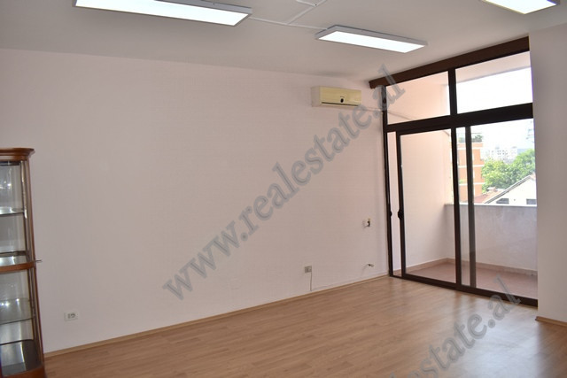 Office for rent in Bogdani street in Tirana.

Positioned on the 4th floor of a new building with e